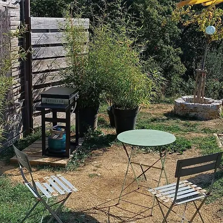 Dans Un Esprit Confort, Intimité Et Nature Hébergement de vacances *